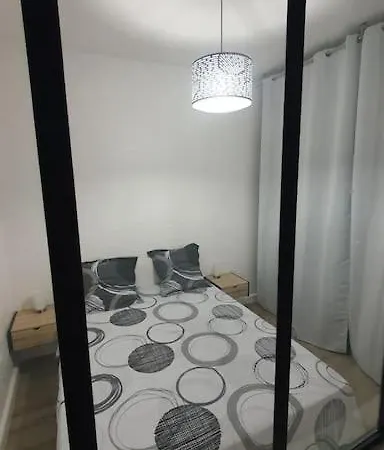 Apartment Centre-historique 70 M2